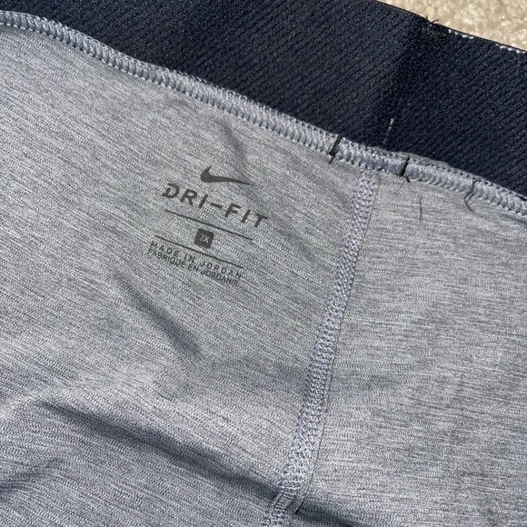 Nike pro workout leggings- plus size 2x - Picture 6 of 10